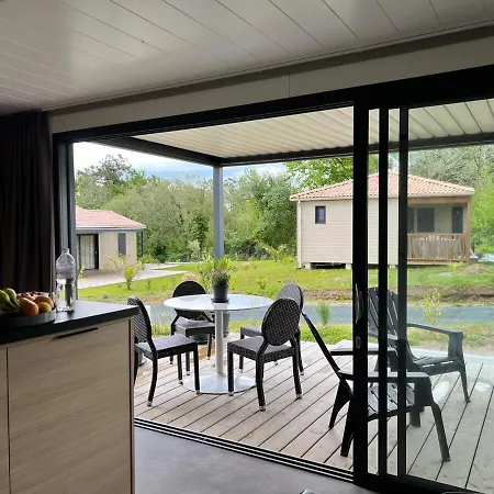 Chalet A Quinze Minutes Des Plages *